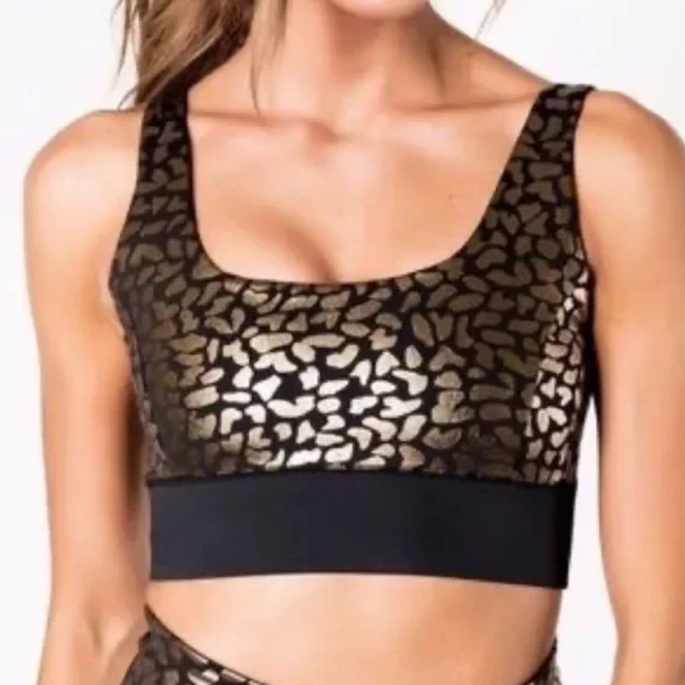 IVL chi chi gold foil bra size 8